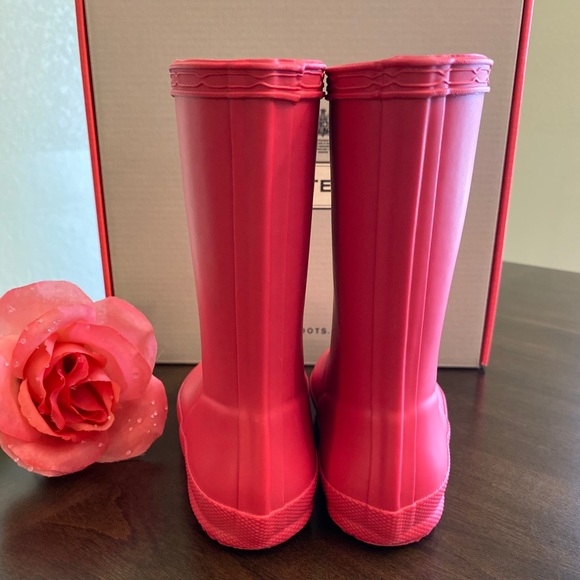 Hunter Classic Rain Boots - Picture 2 of 10